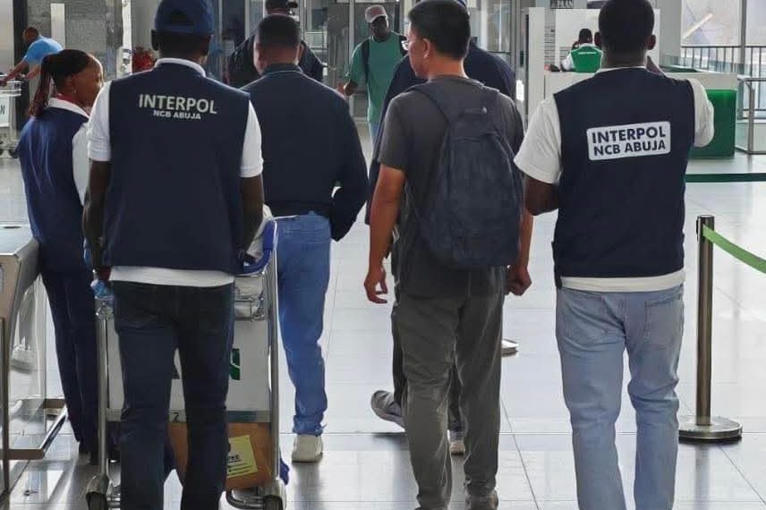 nigeria police repatriates fugitive chinese